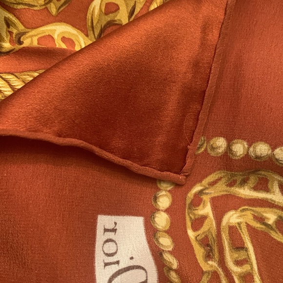 Christian Dior silk scarf - Picture 4 of 8